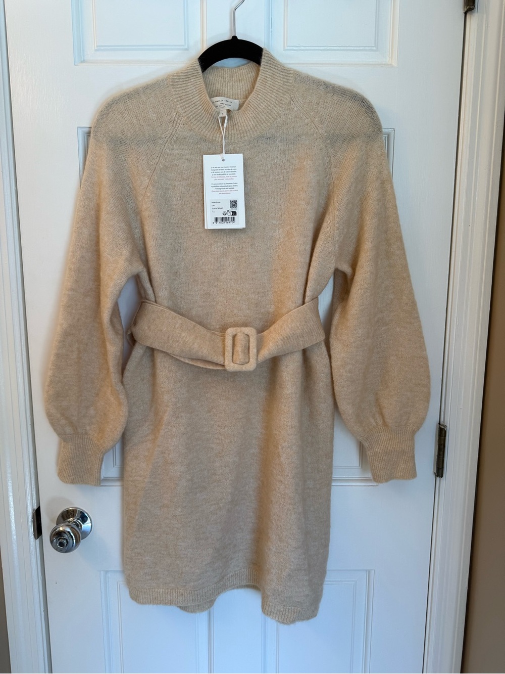 Sezane Enola dress in color linen